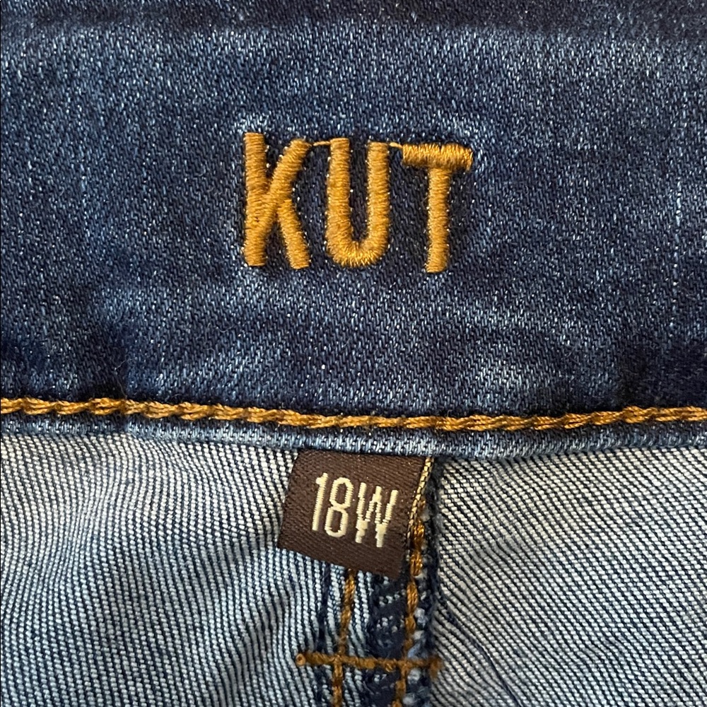 Kut from the Kloth Dark Wash Fab Ab Crop Straight Leg Jeans 18W - Picture 4 of 8